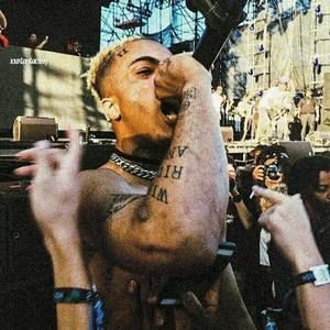 Meet your Posher, Liana